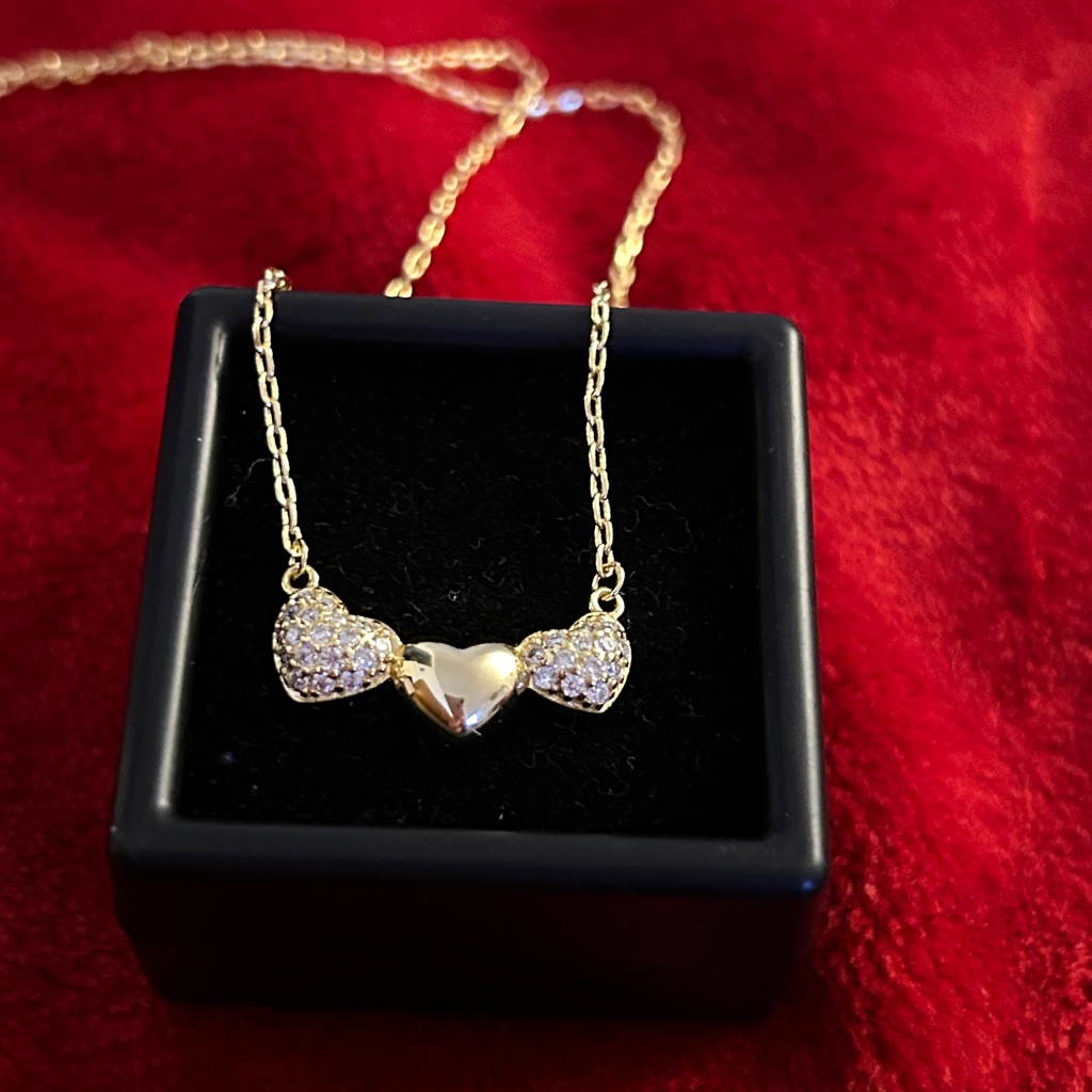 Luxury Gold Heart 31 Ct Moissanite Diamond Necklace